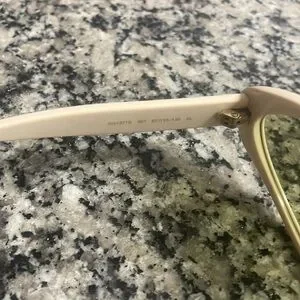 Gucci Women’s Cream Sporty Polarized Wraparound Sunglasses Gucci | Accessories | Gucci Womens Cream Sporty Polarized  main image 4